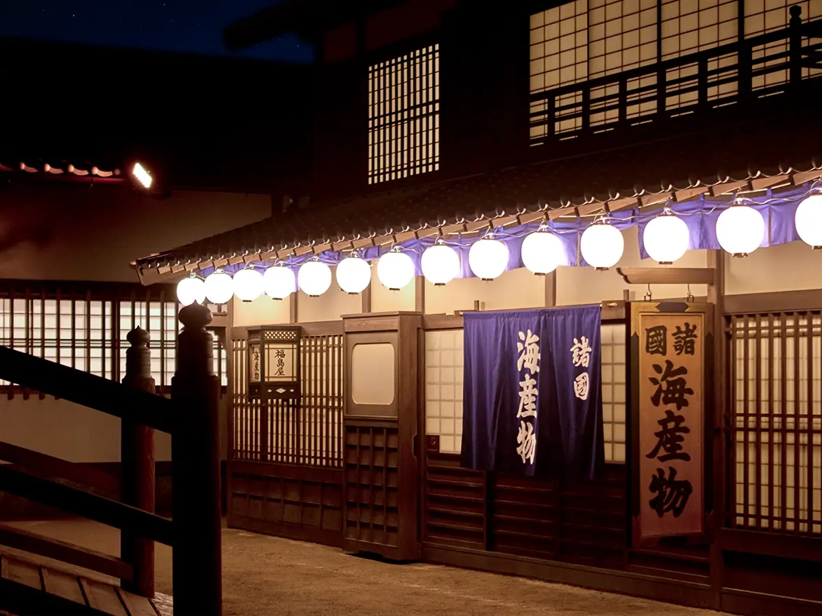 夜の江戸の町の写真