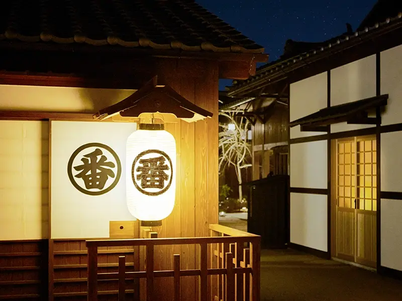 夜の江戸の町の写真